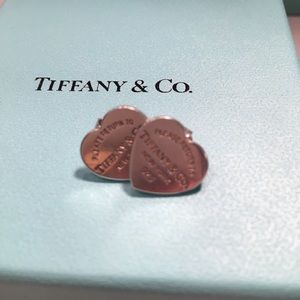 Tiffany mini heart tag earrings
